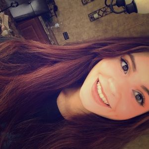 Meet your Posher, Alannis